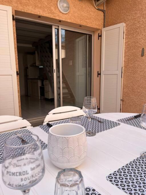 Pavillon Pour 5-6 Pers. * Agde