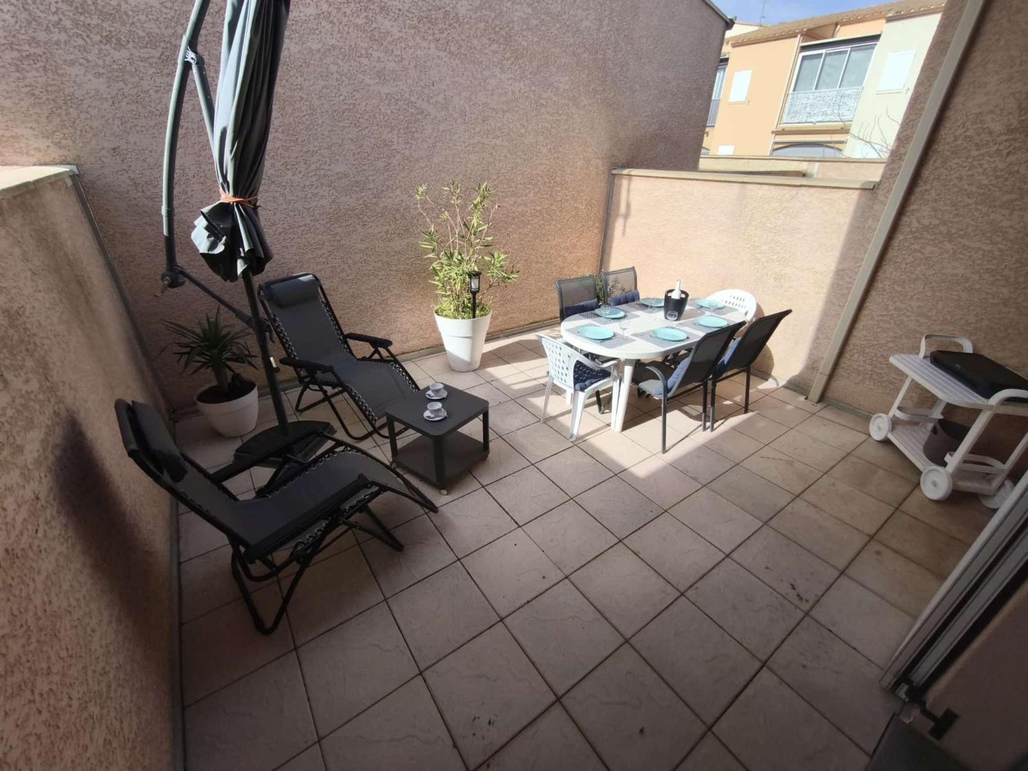 Pavillon Pour 5-6 Pers. Agde